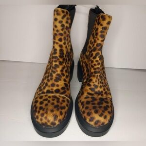 STUART WEITZMAN Designer Leopard Print Norah Riff Luxury Chelsea boots